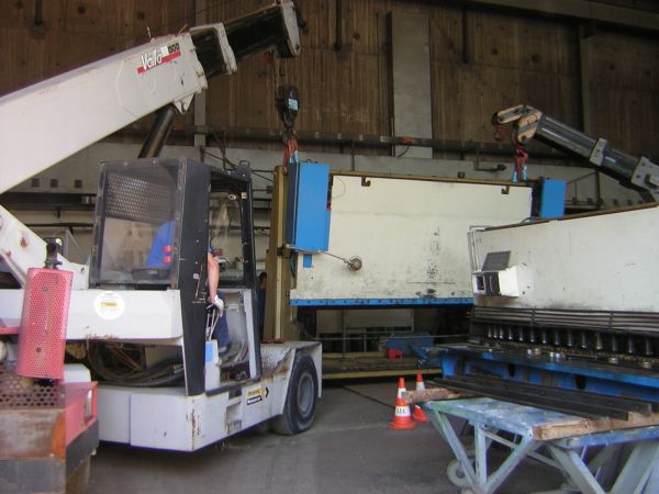 manutention une machine a outil